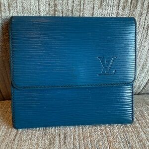 Louis Vuitton Epi Blue Compact Wallet Bi-Fold LV - Porte Monnaie